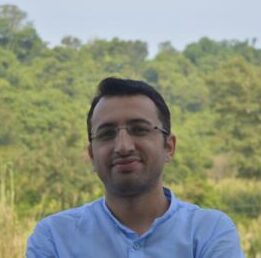 DR AKASH